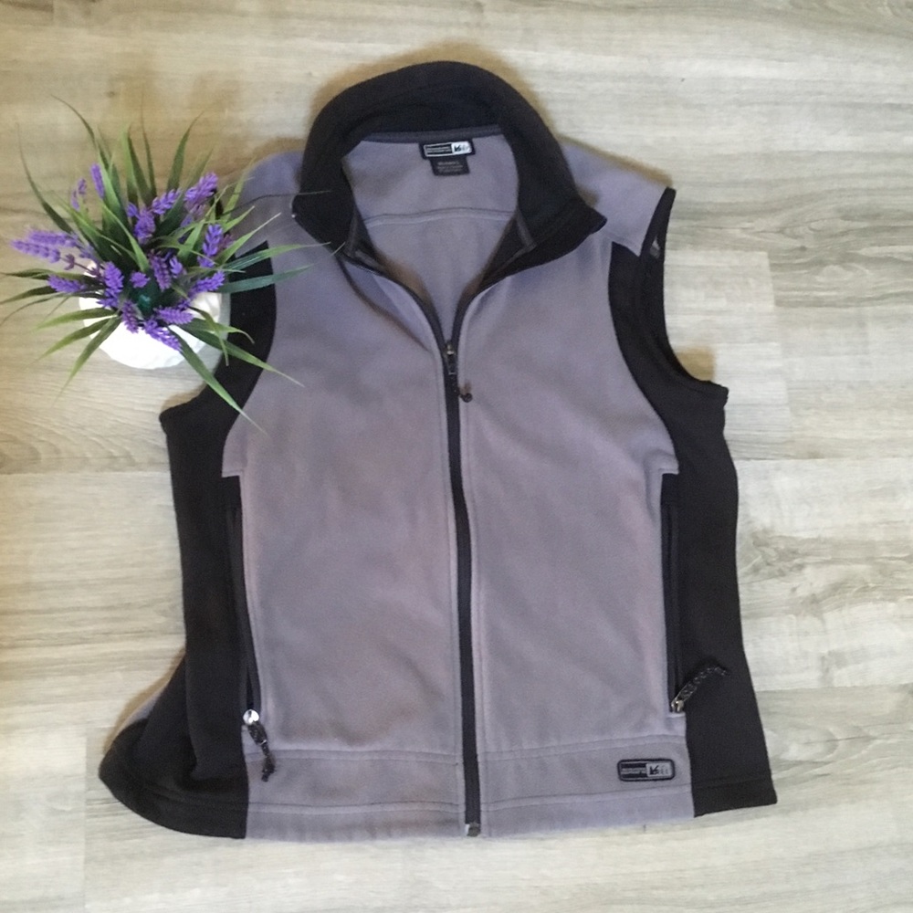 Rei large fleece vest